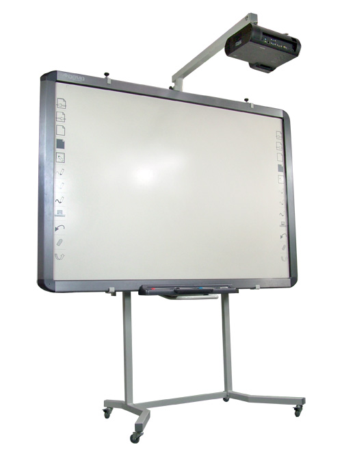 Mobilny regulowany statyw do tablicy interaktywnej i projektora krótkoogniskowego
